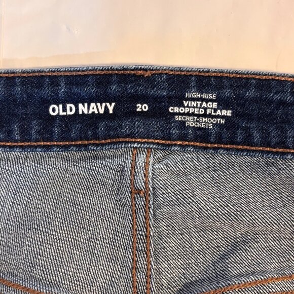 Old Navy High-Rise Vintage Cropped Flare Jeans Size 20 Secret-Smooth Pockets - Picture 3 of 7